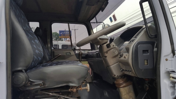 ขาย HINOFL1J กระบะล่องสามมิตรไม่ดั้ม ขาย HINOFL1J กระบะล่องสามมิตรไม่ดั้ม