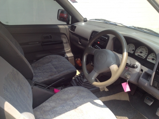 ขาย NISSAN FRONTIER 2.5G โฟ เกียร์ธรรมดา ปี1999 แค็ป กระจกไฟฟ้า สีบรอนซ์เงิน รถสวยพร้อมใช้งาน สมกับราคาและอายุของรถคะ