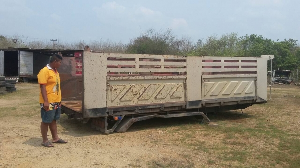 ขายกะบะสามมิตลอนเฉียง