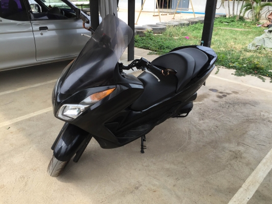 HONDA FORZA 300 ปี 2013 รถใช้เอง