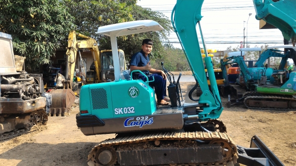 ขายรถขุดเล็ก KOBELCO SK 032 เครื่อง 3 สูบโทโบ เครื่องดี ปั้มดี สภาพพร้อมใช้งานเป็นรถเก่านอกแท้ 100\% มีเอกสาร ใบอินวอยครบ ราคา 320,000 บาทสนใจติดต่อ 083-3436937 กิตติศักดิ์ (ต่อลองราคาได้ครับ) ขายรถขุดเล็ก KOBELCO SK 032 เครื่อง 3 สูบโทโบ เครื่องดี ปั้มดี สภาพพร้อมใช้งานเป็นรถเก่านอกแท้ 100\% มีเอกสาร ใบอินวอยครบ ราคา 320,000 บาทสนใจติดต่อ 083-3436937 กิตติศักดิ์ (ต่อลองราคาได้ครับ)