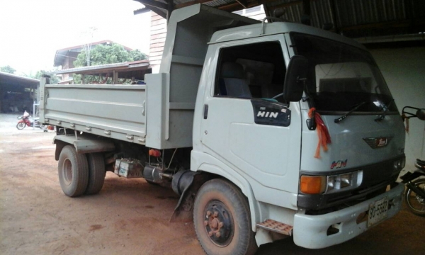 หกล้อ ฮีโน่ FC120ปี40 ดั้มสามมิต สภาพดีพร้อมใช้ ทะเบียนพร้อมโอน หกล้อ ฮีโน่ FC120ปี40 ดั้มสามมิต สภาพดีพร้อมใช้ ทะเบียนพร้อมโอน