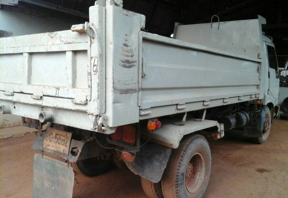 หกล้อ ฮีโน่ FC120ปี40 ดั้มสามมิต สภาพดีพร้อมใช้ ทะเบียนพร้อมโอน หกล้อ ฮีโน่ FC120ปี40 ดั้มสามมิต สภาพดีพร้อมใช้ ทะเบียนพร้อมโอน