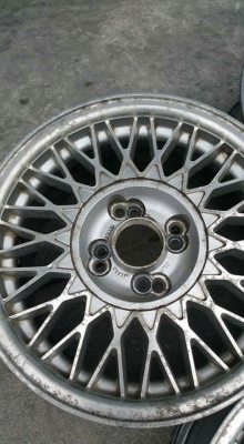 ขายล้อ rial retro classic หายาก
ขอบ 15, 4/100 &amp; 4/114
กว้าง 6.5 et38 

5000 บาท พร้อมฝาครอบ ครบชุด
สภาพตามรูปครับ

เอาไปทำล้อผ่า off ลึกๆ สวยๆ 

สนใจ ติดต่อ 0834301397