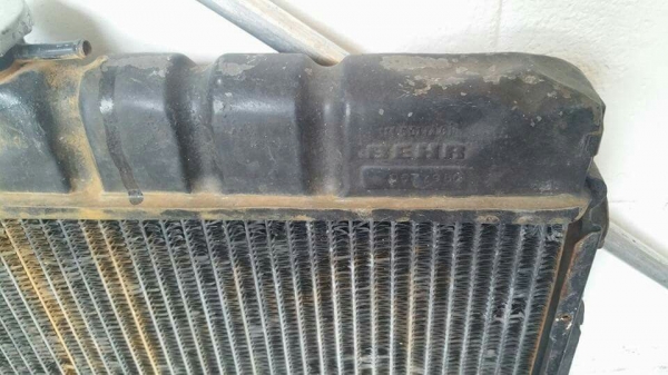 ขายหม้อน้ำทองแดงเดิมๆ สภาพยังดีครับ benz /8 w114 w115 w108
3000 บาท.....

0834301397
Line: surawat.hant