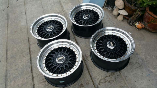 ขายล้อ bbs ขอบ 17, 8.5, 5/114 off ลึกๆ ET20

11500 บาท  ......

สนใจ 0834301397 
Line: surawat.hant