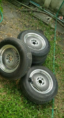 ขายยาง 205 65 15 Michelin Energy MXV8 4 เส้น
3750 บาท 4 เส้น
ดอกยังลึกอยู่ ตามรูปเลยครับ 

ล้อ japan แท้ ลาย classic ขาย 8500
ถ้าเอาพร้อมยาง 11000 บาท

สนใจ 0834301397
line: surawat.hant