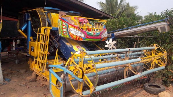 ขายรถเกี่ยว เกษตรพัตนา รุ่นปลดหนี้ ปี 57 รถออกป้ายแดงมา 2 ปี