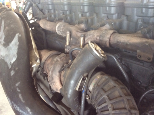 ขายเครื่อง SCANIA DC 13 --410. แรง ม้า เครื่องวางอยู่ในรถหัวลากรุ่น SCANIA P410 ขายเครื่อง SCANIA DC 13 --410. แรง ม้า เครื่องวางอยู่ในรถหัวลากรุ่น SCANIA P410