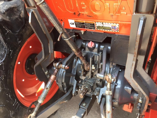 ขายรถไถ Kubota L4708(4WD) พร้อมใบมีดและผานพรวนLCS 24x6 รถไร่ สวยๆ พร้อมใช้งาน