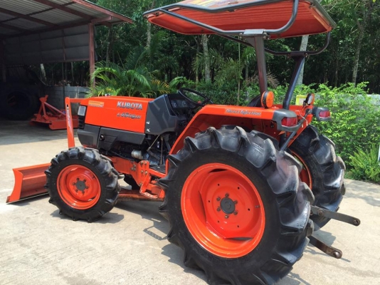 ขายรถไถKubota L4508DI (4WD) พร้อมใบมีดหน้าและผานพรวน รถสวย เดิมๆ พร้อมใช้งาน