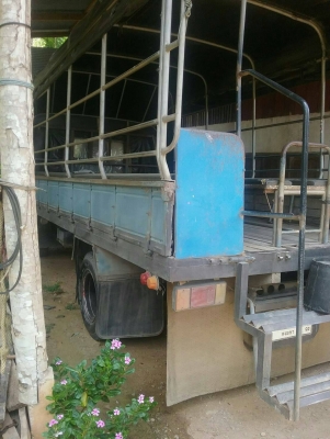 หกล้อ อีซูชุ NPR115 แท้เกียร์สั้น มีหลังคา รับ-ส่ง นักเรียน สภาพดีเดิมๆสวยพร้อมใช้ ทะเบียนพร้อมโอน ราคา 299,000บ บริการขับส่งถึงบ้าน คร๊าฟๆ