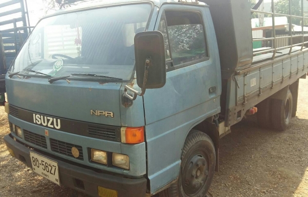 หกล้อ อีซูชุ NPR115 แท้เกียร์สั้น มีหลังคา รับ-ส่ง นักเรียน สภาพดีเดิมๆสวยพร้อมใช้ ทะเบียนพร้อมโอน ราคา 299,000บ บริการขับส่งถึงบ้าน คร๊าฟๆ