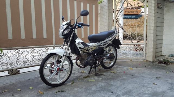 ขออนุญาติขาย Honda Sonic New 125 ปี 51 สีขาวมุก รุ่นสุดท้าย