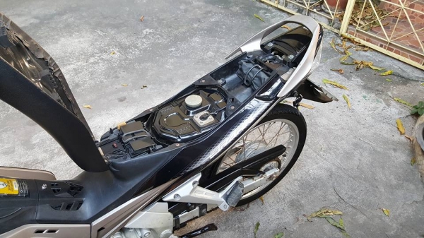ขออนุญาติขาย YAMAHA SPARK 135RR  ตัว TOP สตาร์ทมือและเท้า