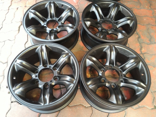 ขายล้อเล็บเหยี่ยวแท้ Isuzu 4  WD สีแบล็คซิลเวอร์ - ไฮเปอร์โครเมียม