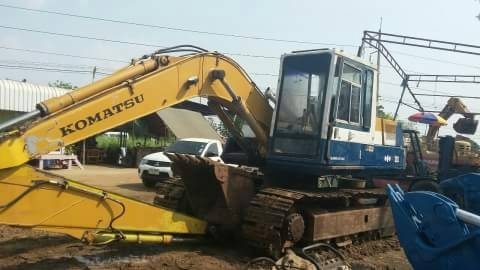 ขาย KOMATSU PC100 L-3 สภาพสวยพร้อมใช้ ติดต่อได้ คุณอ๊อฟ พิจิตร 086-737-9991 ขาย KOMATSU PC100 L-3 สภาพสวยพร้อมใช้ ติดต่อได้ คุณอ๊อฟ พิจิตร 086-737-9991