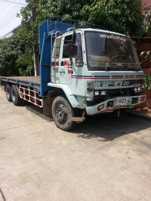 ขายด่วน 10 ล้ออีซูซุพื้นเรียบ