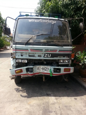 ขายด่วน 10 ล้ออีซูซุพื้นเรียบ