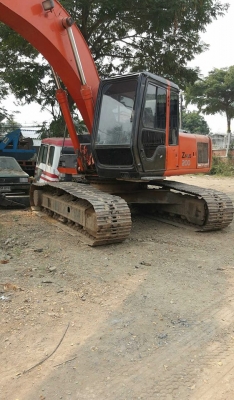 แบล็คโฮ PC 200 แบล็คโฮ PC 200