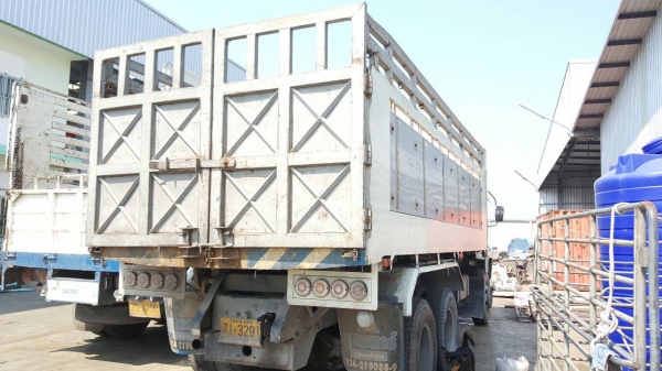 ฝากขาย isuzu deca 270 ดั๊ม ปี47 สภาพดี 1,400,000 ต่อรองได้ ฝากขาย isuzu deca 270 ดั๊ม ปี47 สภาพดี 1,400,000 ต่อรองได้