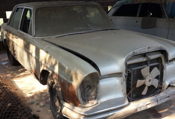 ขาย BENZ W108 ไม่มีเล่ม-ไว้ทำอะไหล่ เครื่อง 300D ครับทั้งคัน