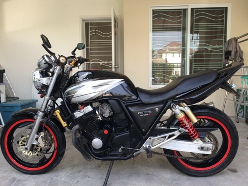 ขาย cb400 ปี 98 vs. สรรพสามิตรตัวจริง สวยๆ 64000 ด่วนๆคับ