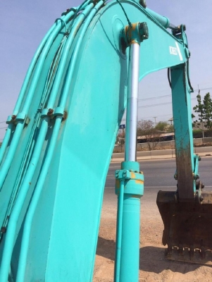 ขายรถแบคโฮ KOBELCO SK200 MARK5 รถนอกนำเข้า สภาพสวยพร้อมใช้งาน มีVDOการทำงานครับ