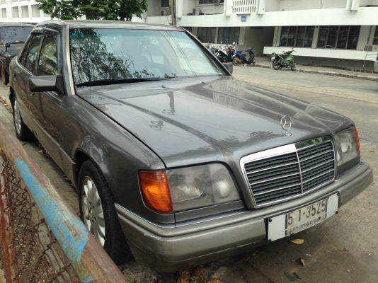 เบนซ์300eปี92 เกียร์ออโต แก๊สหัวฉีดเดิมๆขอขายเพียง85000