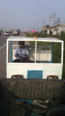 เทนเลิ่อสี่ล้อกลาง