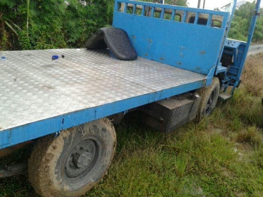 เทนเลิ่อสี่ล้อกลาง