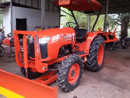 ขายคูโบต้า  L3008ไบมีดคานโคง ราคา285000บาท พร้อมใช้งานสายๆครับสนใจ โทร0813655997 อำพร พาเจริญ ต วังบัว อ คลองขลุง จ กำแพงเพชร ราคานี้ยังต่องลองได้อีกนะครับ   ดูสินค้าเพิ่มเติมได้ที่  (http://buasorn.truck2hand.com)