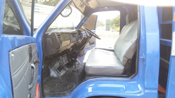 ขาย6ล้ออีชุชุ ks 22 4bd1  พวงมาลัยเพวเวอร์ 235000บาทพร้อมใช้งาน