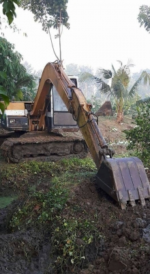 KOMATSU PC 60-ุ6  อาร์มพิเศษ เครื่องปั้ม ช่วงล่างดีรถทำงานอยู่