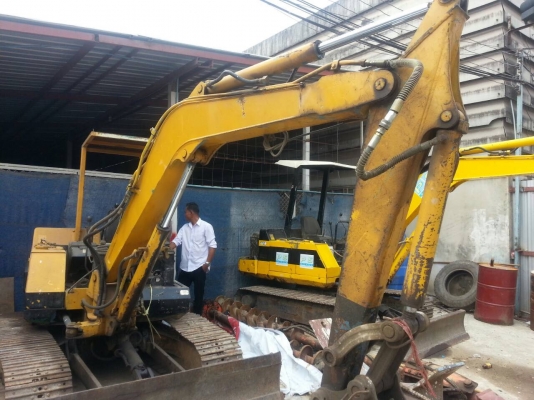 Komatsu Pc40-6 เครื่องเดิม ปั้มเดิม เอวแน่น ช่วงล่างดี รถพร้อมใช้