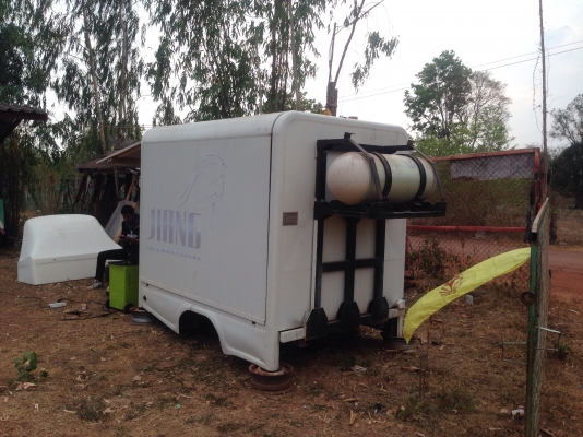 ขายตู้โมบายเปิดข้างระบบไฟฟ้าครับสำหลับปิคอัพยกลงจากไทรนั้น ขายตู้โมบายเปิดข้างระบบไฟฟ้าครับสำหลับปิคอัพยกลงจากไทรนั้น