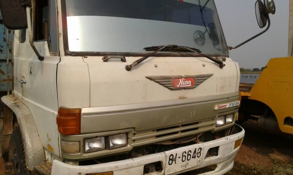 ขาย 480000 บาท 10ล้อดั้ม  เอกสารพร้อมโอน