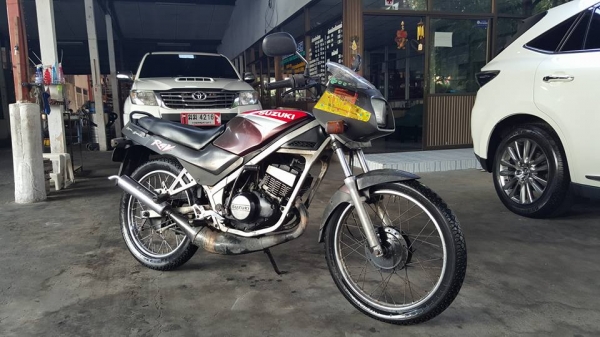 ขออนุญาติขาย SUZUKI RG-V 150 CC ปี 2533 ฟรีค่าโอน