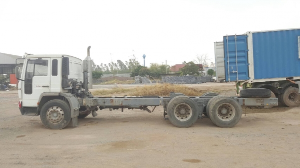 ขาย หัวคัสซี 10 ล้อ เพลาเดียว VOLVO เครื่อง 250 แรงม้า คัสซีสวยตลอดเส้น ช่วงล่างระบบถุงลม ยางเรเดียลเต็มทุกเส้น เอกสารทะเบียนครบ ราคาต่อรองได้