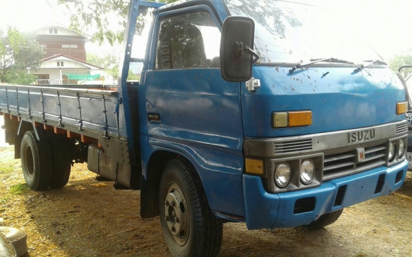 หกล้อ อีซุซุ TL เครือง 4BE1-110แรงฝาดำ ช่วงยาว4.30ม สภาพดีพร้อมใช้ ทะเบียน+ภาษีเต็ม พร้อมโอน