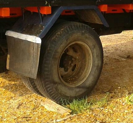 หกล้อ อีซุซุ TL เครือง 4BE1-110แรงฝาดำ ช่วงยาว4.30ม สภาพดีพร้อมใช้ ทะเบียน+ภาษีเต็ม พร้อมโอน