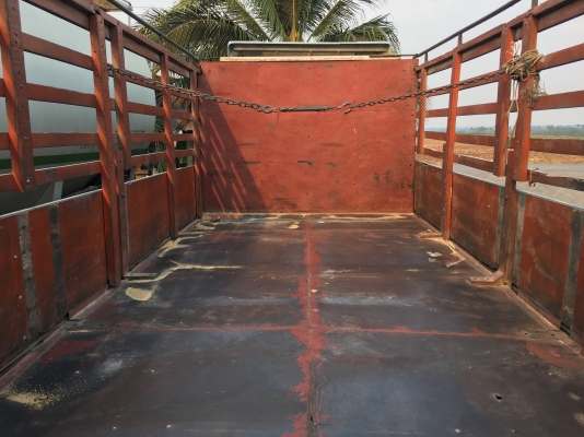 ขายกะบะยกลง 6เมตร10สูงเมตร75กว้าง2เมตร45