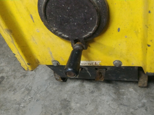 ตู้เชื่อมขนาด 300 A. แบบคอยล์ทองแดง ยี่ห้อ ATM พร้อมใช้งานหนักๆสบายทนมาก