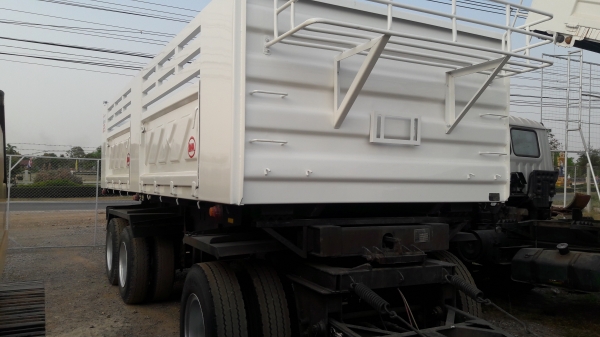 ขาย hino mega 344แรง ม้า  FM1A   ปี56 จดทะเบียน ปี57  แม่ลูกรถสวยจัด ยางเต็มพร้อมใช้งานด่วนๆครับ  ราคาต่อลองได้ 089708872