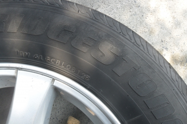 ล้อแม็ก15นิ้ว6รู อีสุ พร้อมยาง สวยๆ 4 ล้อ ราคา 5800 บาท ล้อแม็ก15นิ้ว6รู อีสุ พร้อมยาง สวยๆ 4 ล้อ ราคา 5800 บาท