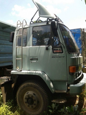 Isuzu 210  รถบ้านพร้อมใช้คะ