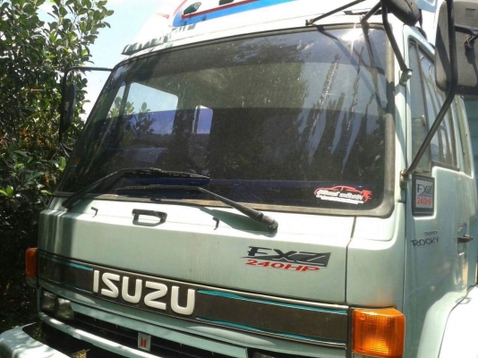 Isuzu 210 รถบ้านพร้อมใช้คะ Isuzu 210 รถบ้านพร้อมใช้คะ