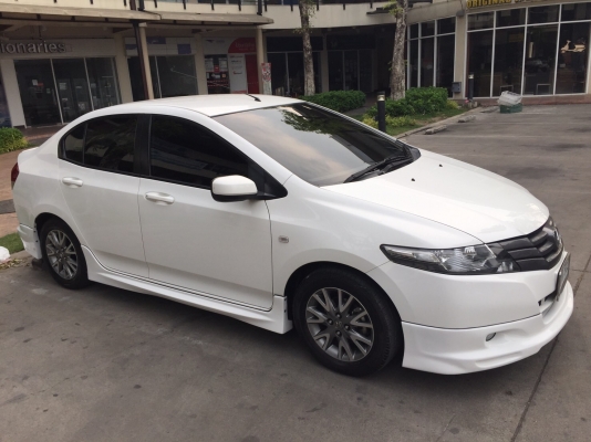 Honda City 2011 S สีขาวเกียร์ออโต้ เบาะหนัง สเกิร์ตรอบคันจากโรงงาน แมคActive Plus ยางใหม่ ไมล์80,000ก.ม. ติดแก๊สLPG บุ๊คเซอร์วิสครบเอกสารเช็กแก๊สครบ รถเดิมๆไม่มีชนไม่มีทำสี ขาย330000  ดาวน์ 30000บาท ผ่อน 6xxxบาท72เดือน ติดต่อ0816383886