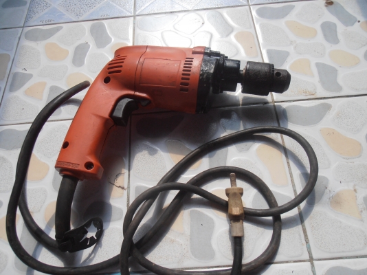 สว่าน MAKTEC MT811 430W