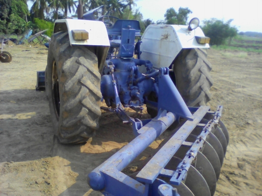 ขายรถไถฟอรด็5000  รุ่น68สวยเดิมราไม่แพงมีทะเบียน0810076640